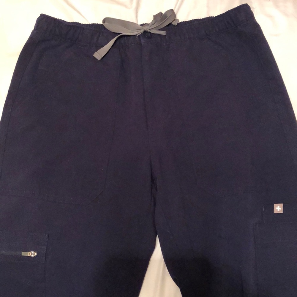 Figs Navy Scrub Pants ✨